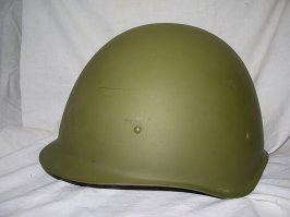 Ну да, каски смутили, не видел таких, когда служил такие были.