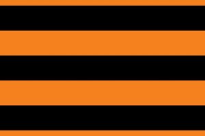 То, что тебе померещилось как черно червоный, так это георгиевский флаг.