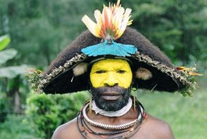 не пойму,а этих в незалежную зачем из Австралии вывезли?