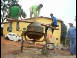 Карусели действующие и заброшенные