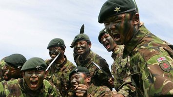 Ещё гурки и кубинская Чёрноя оса, мало о них кто знает, а те ребята круче наверное всех спецназов. Монголы тоже не промах, Монголия нам с 1941 по 1942 годы вместе с Тувой половину лендлиза обеспечивали, в самое тяжёлое время.