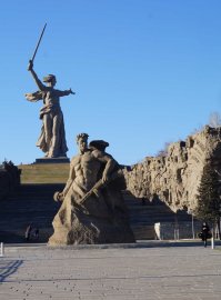 Был с ребенком в ноябре в Волгограде.
Посетили Мамаев курган.
До сих пор под впечатлением!!!
Спасибо поколению дедов и прадедов за то, что выстояли, защитили и ПОБЕДИЛИ!!!