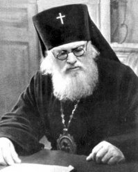 Корни неблагодарности — в человеческой ненасытности; сколько человек ни получит, всего ему мало, он не благодарит, а ропщет за то, что не получил больше... Но те немногие, которые всегда и за все благодарны, получат от Бога великую славу и честь, великую благодать. 

Святитель Лука Крымский (Войно-Ясенецкий)