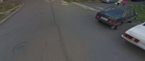 Сотрудник ДПС тоже человек, а каждый человек работу свою делает как ему проще. Очень удобное и простое правило - помеха справа, только вот прочитать что это за правило... А ДПеСникам на руку когда правила только по наслышке знают. Ну, ты наверно понял, что со мной такой фокус не прошел бы?
Что делать когда не видишь полос - ПДД 9.1.