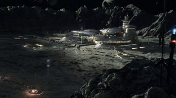 Родина Люка Скйуокера не Татуин (который снимали в Тунисе), а Полис-Масса (скорее всего макет)