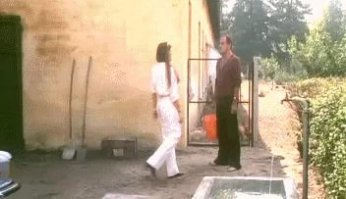 Целиком и полностью поддерживаю автора.Меркантильность бабья последние годы зашкаливает.Иногда  так и хочеться дать ведром в жбан.К счастью не все барышни ожлобились.