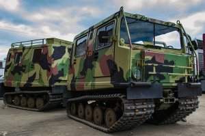  В интернете продают vip-маршрутку на гусеницах за $135 тысяч