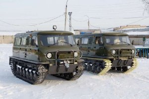  В интернете продают vip-маршрутку на гусеницах за $135 тысяч