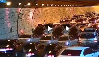 Чего тут представлять то - до приезда спец транспорта было бы уже вот так!!!