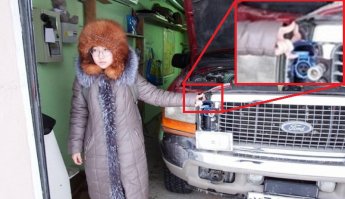 Уф ёп! На мгновение показалось, что на фото, у неё не пальцы, а что то в виде щупалец