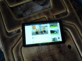 Один за шкафом храню, если гостей много придет. Становлюсь на сидение, мои 86 кг выдерживает спокойно. Рисовать дольше чем делать) Из инструмента: лобзик, дрель, шлифмашинка и пиво. Но с пивом дольше делать