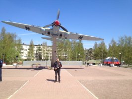 Ил-2 в п. Лебяжье Ленинградской обл. 9 мая 2016 г.