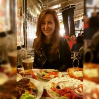 тож дядю сзади не сразу заметили)))