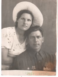 спасибо поляку. Мой дед Михаил Васильевич форсировал Вислу и участвовал в освобождении Варшавы. Второй дед Василий Никонович предположительно пропал без вести в декабре 44-го в Польше.