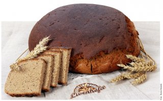 А разве в России кисло-сладкий хлеб не пекут? В Латвии это один из самых популярных сортов хлеба.