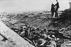 Убитые солдаты Конфедерации. Сражение при Энтитеме 17.09.1862.
Снимики Алекса Гарднера стали первыми фотографиями убитых солдат.
Интересный факт: после смерти Гарднера негативы пропали, случайно были найдены в 1893 и вскоре вновь пропали. Больше негативов никогда не видели.