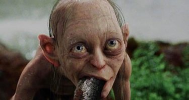  Обычная африканская рыбалка в священном озере ( не для впечатлительных )