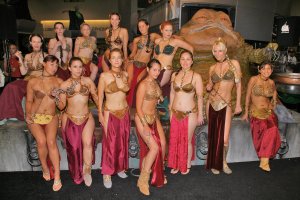 ох уж эти косплейщицы...