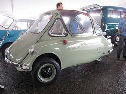 В некоторых странах они считаются автомобилями,как например BMW Henkel в Германии.