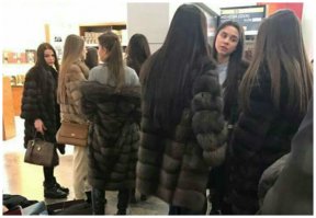 Вот рядом с такими как то стрёмно. Я, конечно не жадный, но и не алигарх, однако! Как вы думаете, за чьи деньги они так понаодевались, простите за мой английский. А если они все на тебя одного?