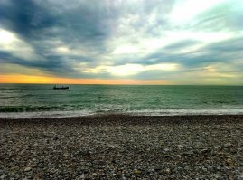 по поводу фото моря, вот три дня назад фоткал, на телефон
