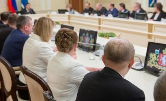 Когда другой депутат на заседании в думе проснулся раньше тебя…