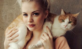 Сильная и независимая женщина с ребенком!