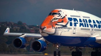 Boeing 747. Первый в мире дальнемагистральный двухпалубный широкофюзеляжный пассажирский самолёт