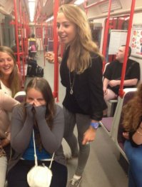  20 фотографий, раскрывающих все безумие нашего мира