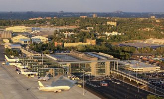 тоже красавчик был... жил на поселке рядом, 500 метро по прямой...