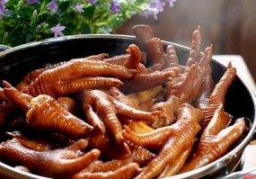 Цветы и "руки"  Романтика.