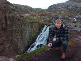 Да, летали этой осенью в Териберку, по следам фильма "Левиафан" Места шикарные!!!