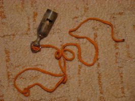 Кстати, свисток с того самого жилета: