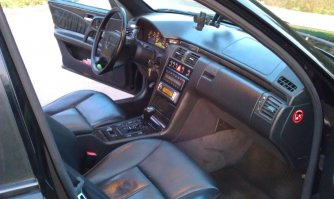 Я перед съёмками для продажи тачку целый день полировал. И потом за 4 месяца ни одного звонка... Зато потом в один день сразу 4 звонка: первый посмотревший машину сразу же её и купил.