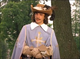 Можно как угодно относиться к Боярскому,но то,что он сыграл огромное количество отличных ролей-отрицать глупо...