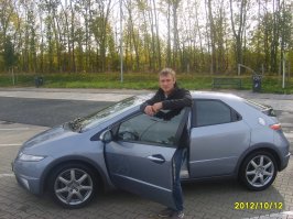 посмотрел свои фотки - неумею я улыбаться ! (((((