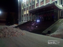 это точно Бийск?
я вижу славный град Оленегорск!