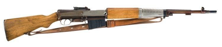 чешская  ZH-29 инженера Холека. В основном шла на экспорт, расползлась по миру от Боливии до Китая. Японцы пытались копировать, но ничего путного не вышло.
7.92х57мм маузер.