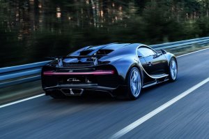 мне больше новый bugatti chiron понравился (хотя старый кузов мне не нравился вовсе)