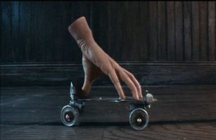 Судя по всему, кроме ноги там ничего и не осталось.