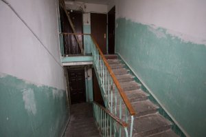 Все нормально, внутри та же хрущевка.