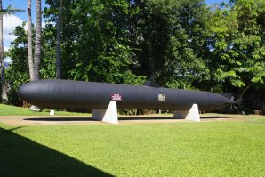 Может вести огонь японскими минисубмаринами-камикадзе :)