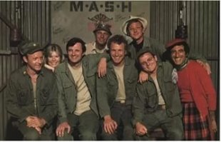 Во что залипнуть на выходных: 10 ностальгических сериалов из 90-х, которые стоит пересмотреть