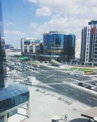 Вообще-то лучше отдыха не видела. Жила в Somewhere Hotel Apartments. 2600$ 7 ночей. Очень советую! Летала в ноябре, супер!! Лучше было только на Бали. ) Кто не был, им только бы засрать. Никаких говновозок нигде не видно, везде чисто так, что с асфальта есть можно. Обслуживание- это даже не Египет )) Просто на небесах от удовольствия, а побывала я в 25 странах и курортах, есть с чем сравнивать)))