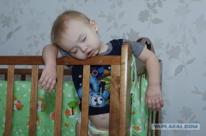 Самые странные места, в которых засыпают дети
