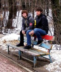 Магнитола, говорите, не включается, пока не пристегнешь ремень?
Нуну
Лавочка в несколько уровней, для разных возрастов? Просто они не умеют ей пользоваться, наши люди научат )))