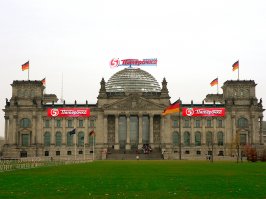 Мем недели: «Пятерочка» в мавзолее