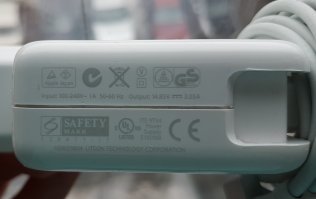 Обычно зарядки от ноутов 100-240 В