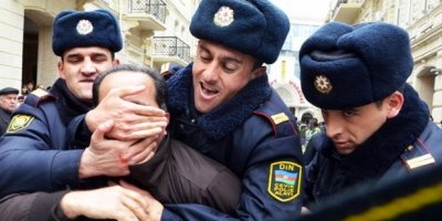 Форма полицейских разных стран