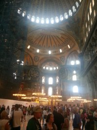Потрясающий колоритный город!
Единственное что неприятно удивило - состояние Айя Софии.